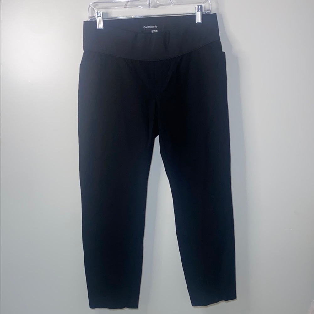 GAP Black Capris with Streamlined Design